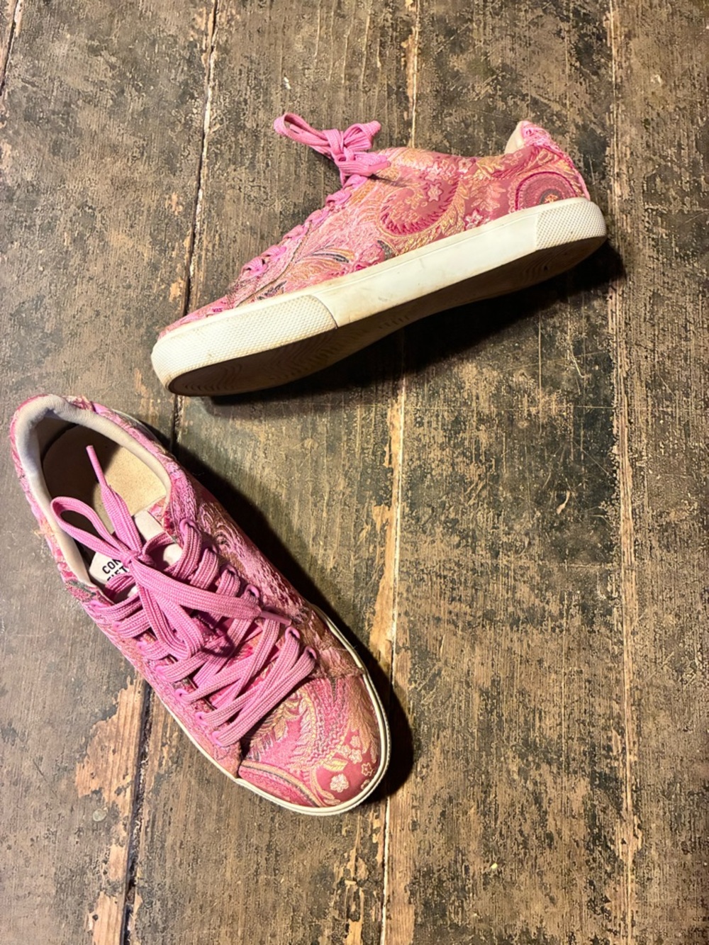 Divided Pink Paisley Low-Top Sneakers